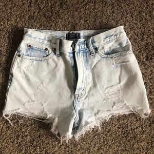 Abercrombie & Fitch Annie High Rise Short